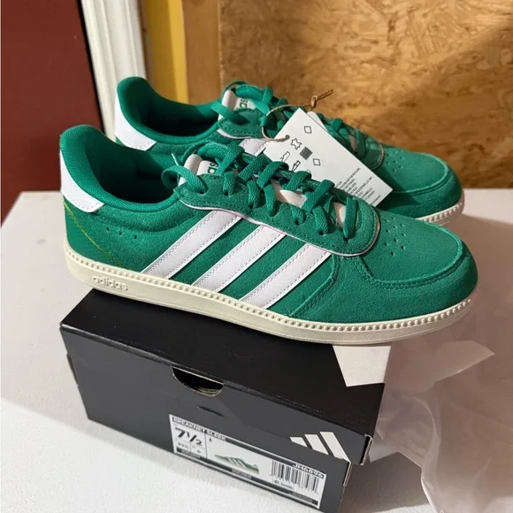 Adidas Womens Sneakers - Picture 2 of 6